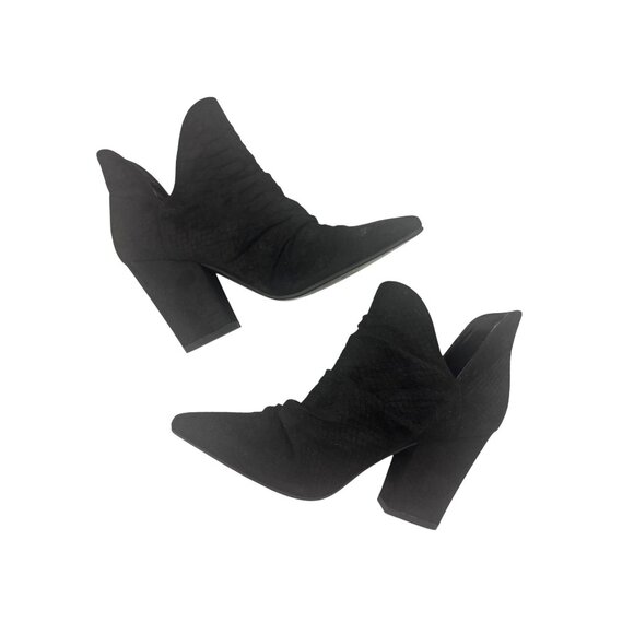 Mi.iM Black Kendell Vegan Suede V-Cut Pointed Toe Ankle Boots Booties Size 8.5 - Picture 4 of 9